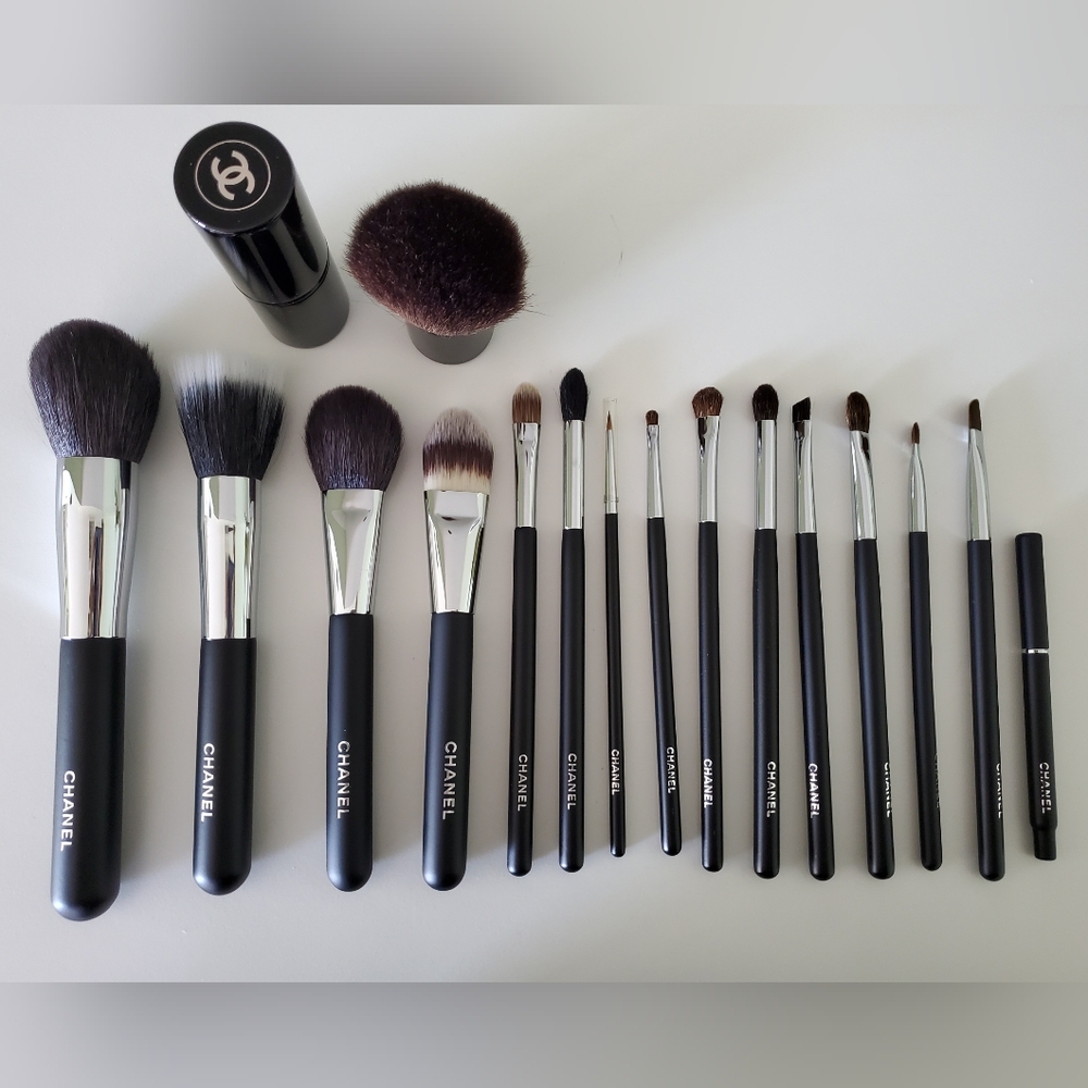 CHANEL MAKEUP BRUSHES FULL SET!!!